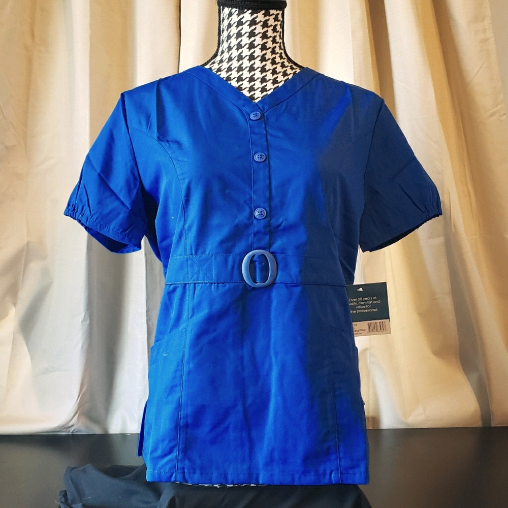Adar Medical: Nurses Scrub Top.